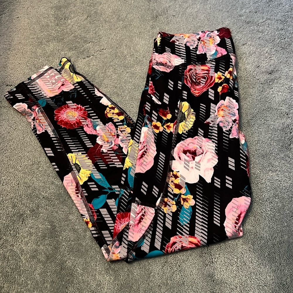 Girls Floral Athletic Leggings